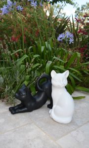 White cat decoration – Koshka 20 cm