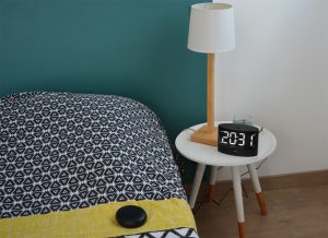 Blanco vibrating alarm clock