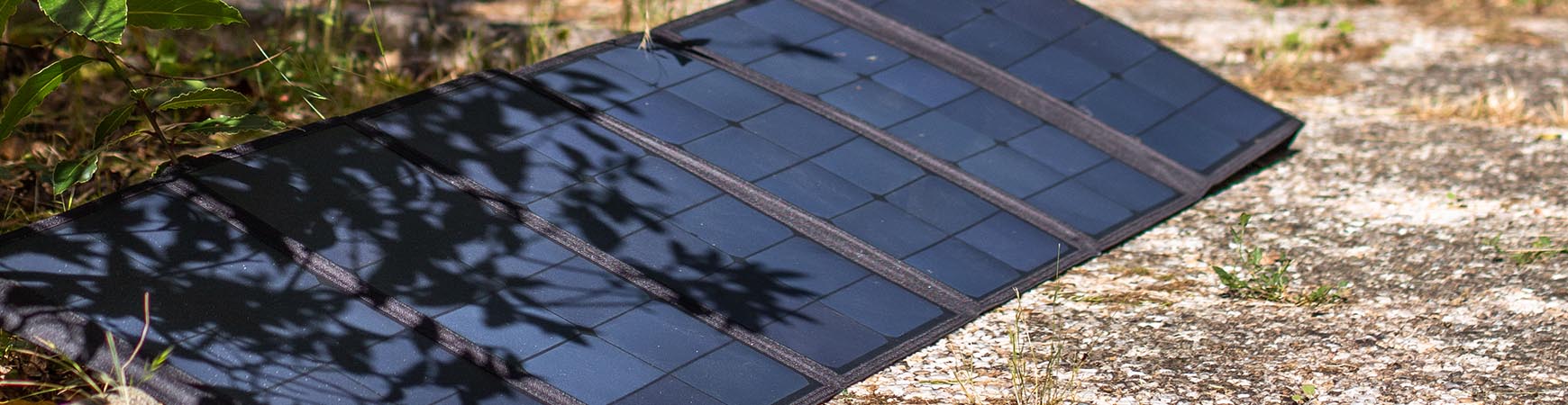 Foldable solar panel 30W